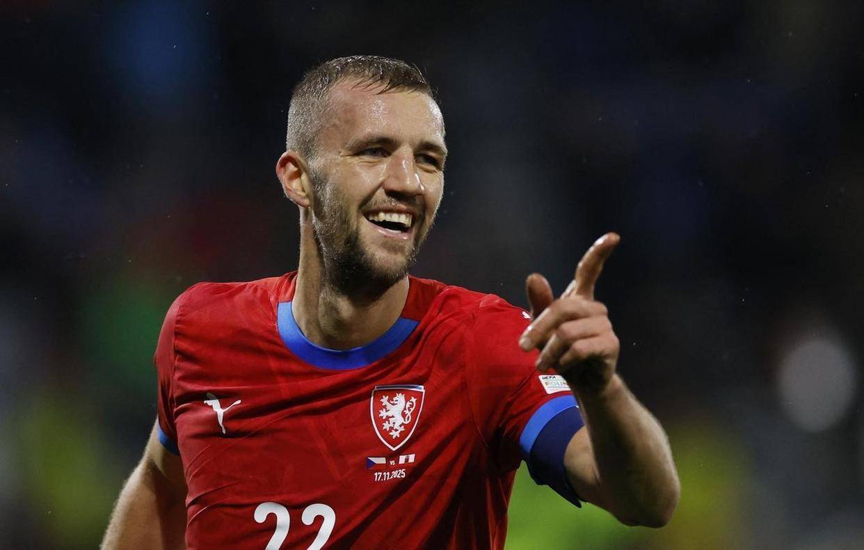 捷克队遭遇主场失利,晋级前景犹存的简单介绍