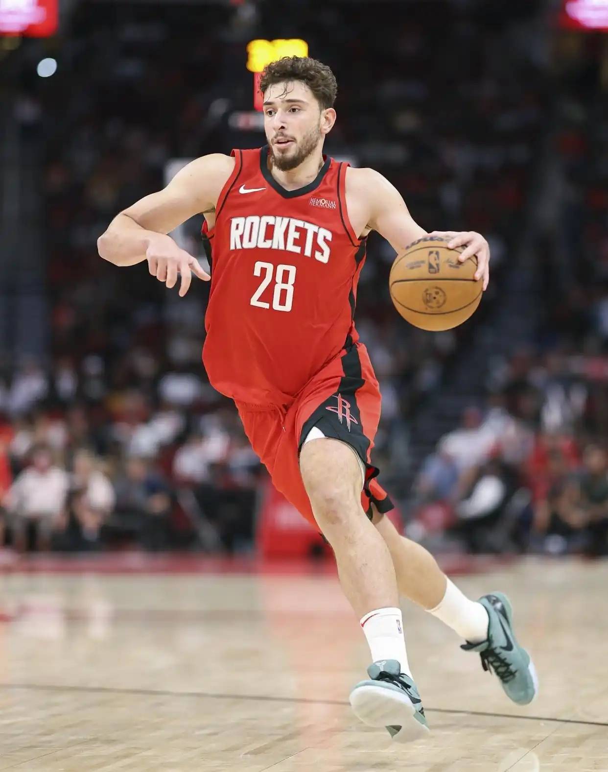 火箭队在客场战胜国王队,取得关键胜利的简单介绍 火箭队在客场战胜国王队,取得关键胜利的简单介绍