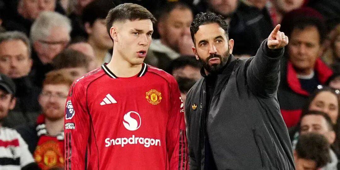 包含曼联再次失利,球迷愤怒怒喷主教练球员!的词条