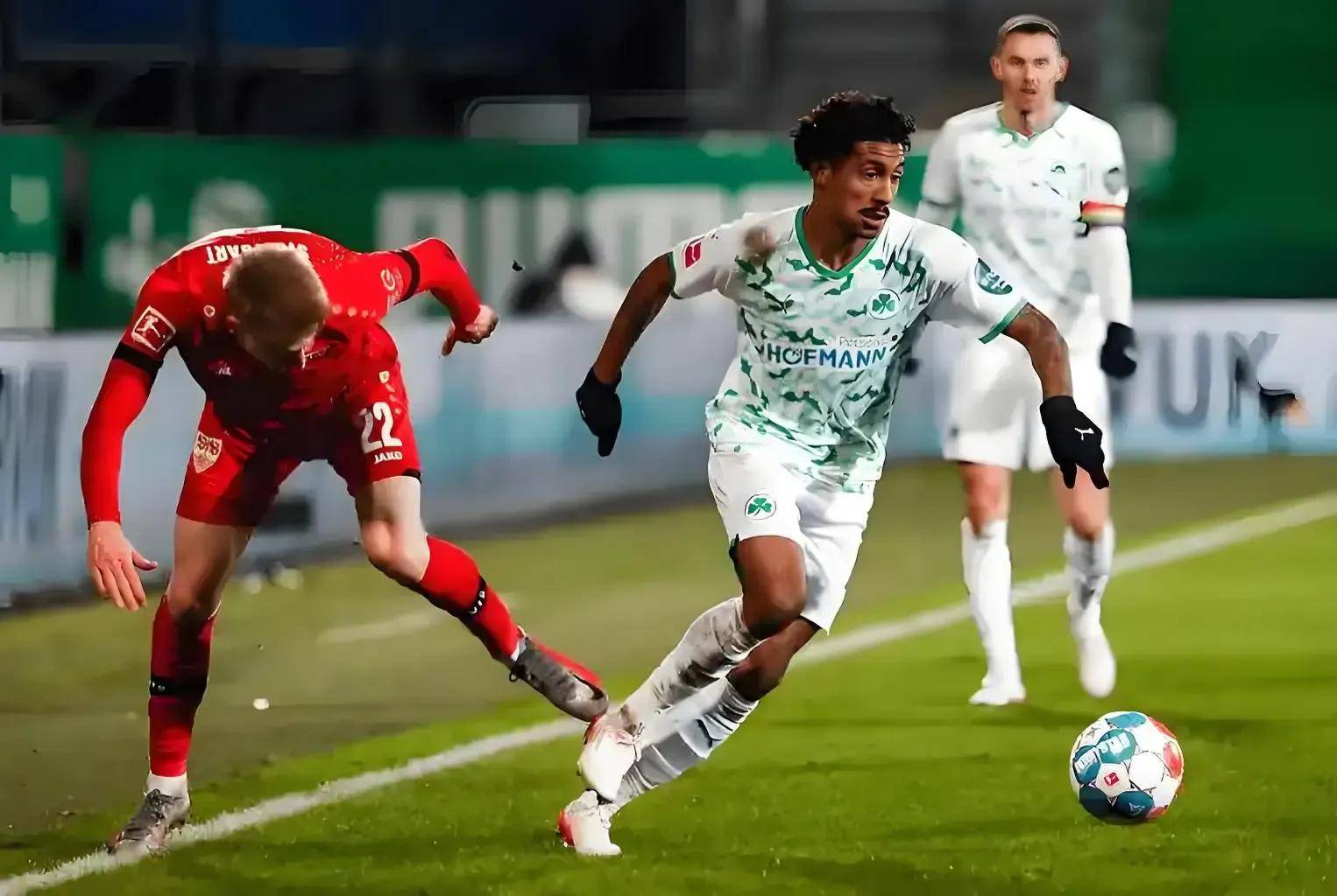 沙尔克04客场失利柏林赫塔,保级前景雾茫的简单介绍