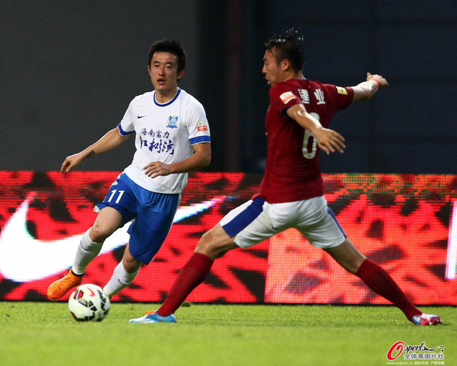 富力主场击败重庆，豪取主场三分