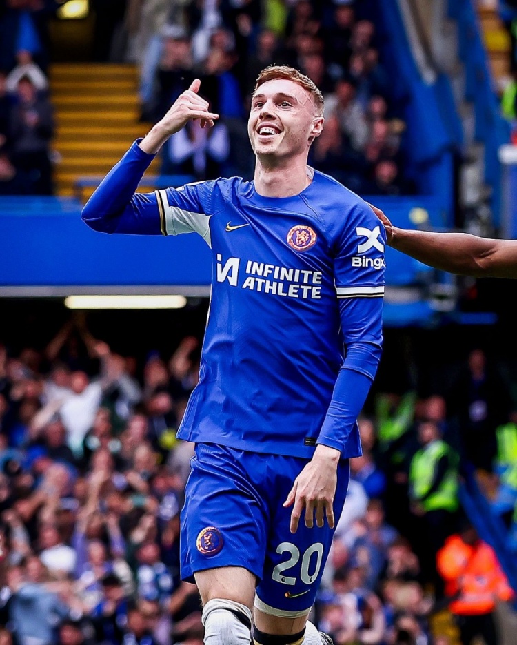 切尔西客场1:2不敌西汉姆，争冠前路坎坷的简单介绍