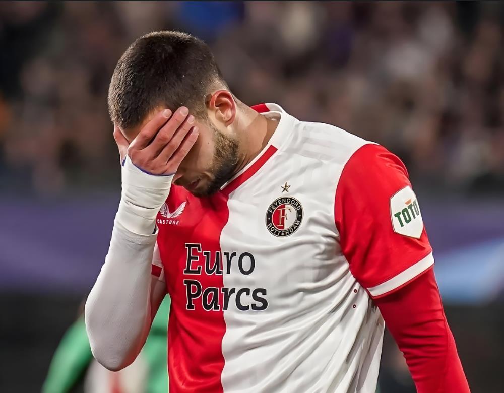 伤势暴露！球员疑似缺阵下场比赛