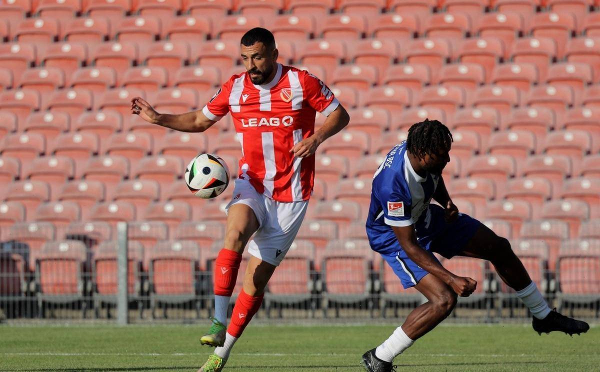 柏林赫塔惨遭惨败，球队信心受挫的简单介绍