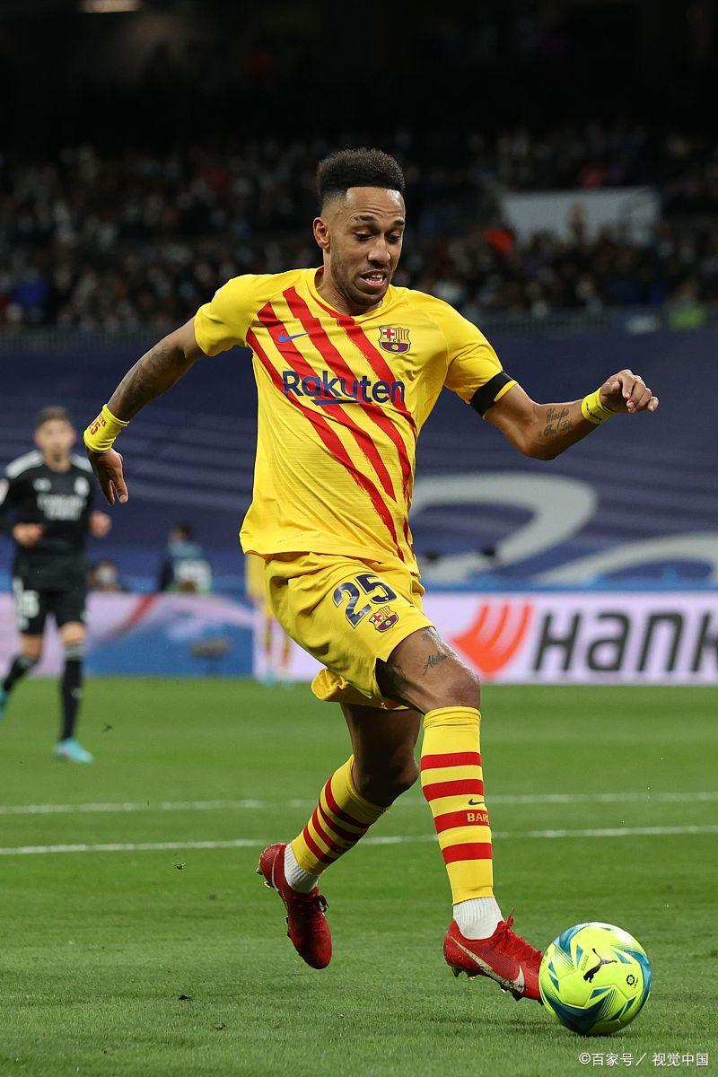 皇马遭遇连败,主帅正考虑战术调整