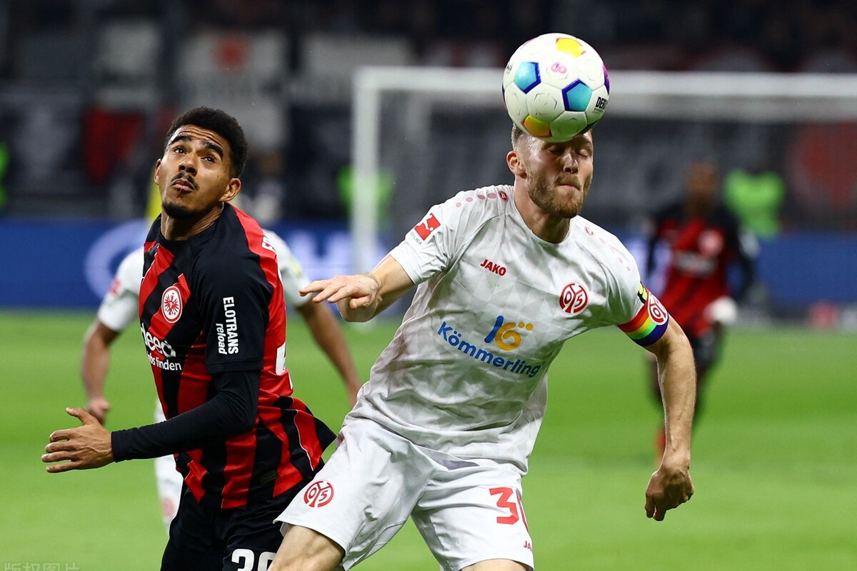 沃夫斯堡主场大胜法兰克福,挑战欧战席位的简单介绍 沃夫斯堡主场大胜法兰克福,挑战欧战席位的简单介绍