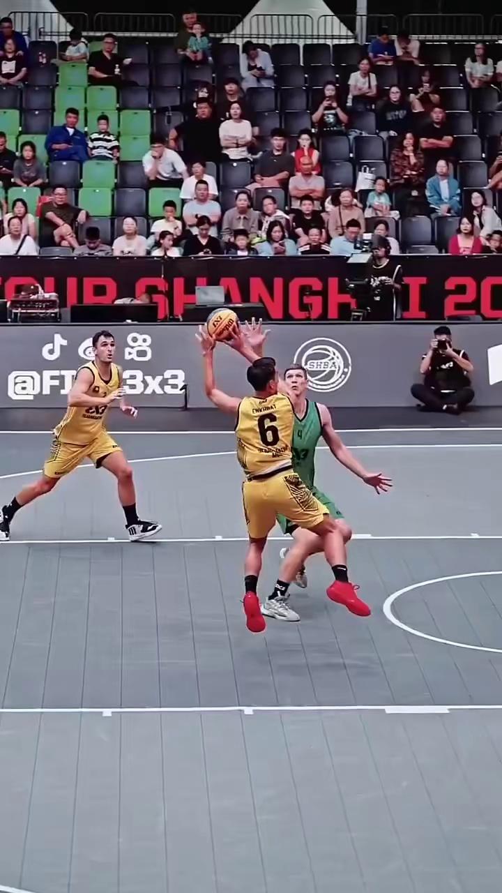 欧洲顶级篮球联赛季后赛激烈展开