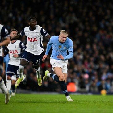 曼城对阵切尔西，保级战火再次点燃的简单介绍