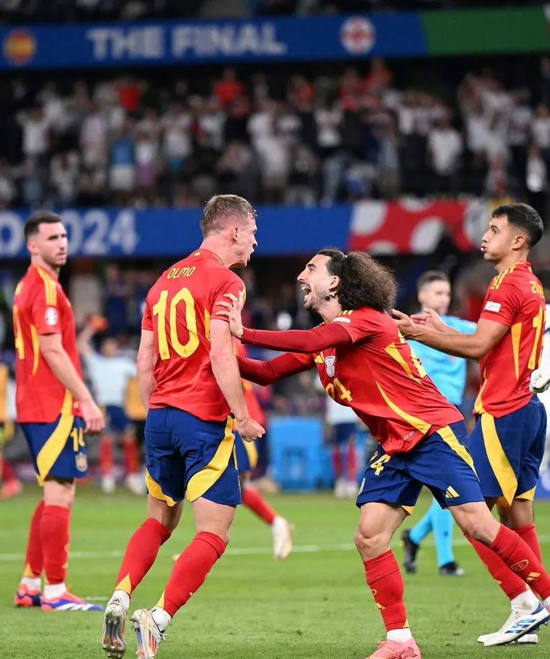 马赛队在主场战胜对手，继续保持领先优势的简单介绍