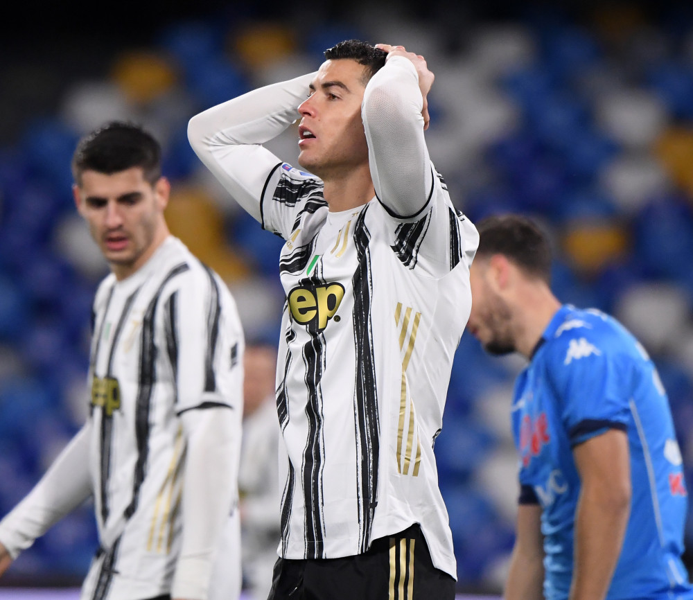 包含那不勒斯不敌劲敌，领跑位置岌岌可危的词条