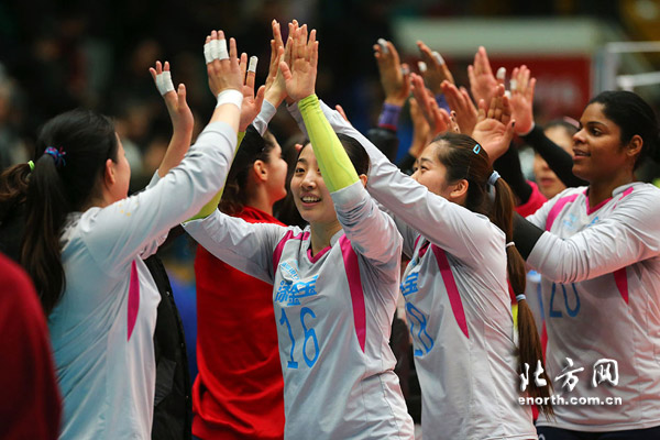 关于比赛节奏快速切换，双方你争我夺的信息