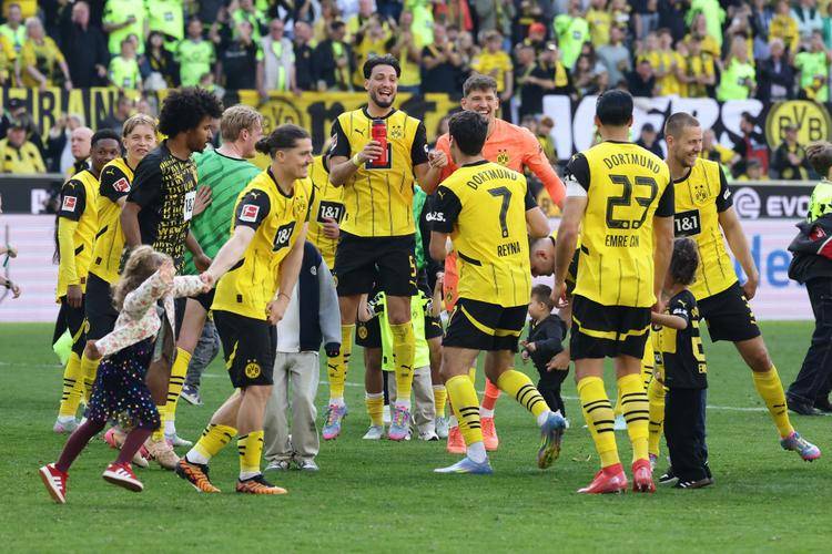 关于集锦：多特蒙德爆冷不敌斯图加特的信息