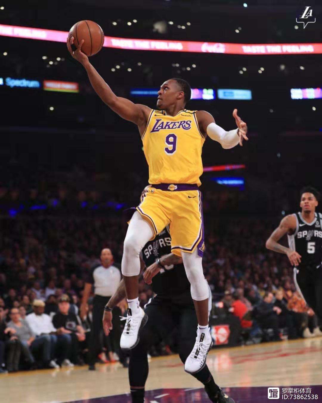 湖人队兵败！低级错误连连，被黄蜂队反杀的简单介绍