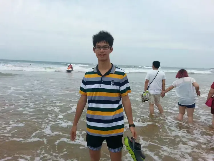 关于新加坡球员坚定信念,不惧竞争追梦向前的信息 关于新加坡球员坚定信念,不惧竞争追梦向前的信息