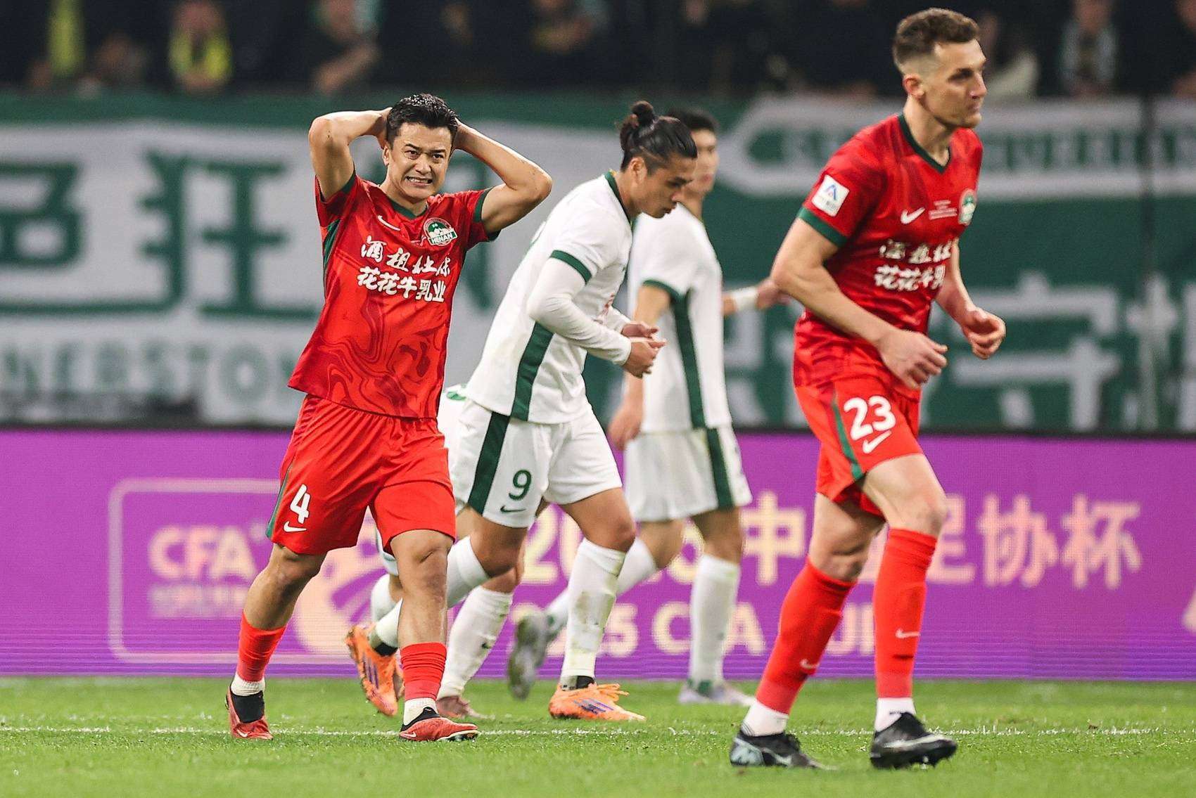 肩负期望,球队实力增强夺目出色的简单介绍