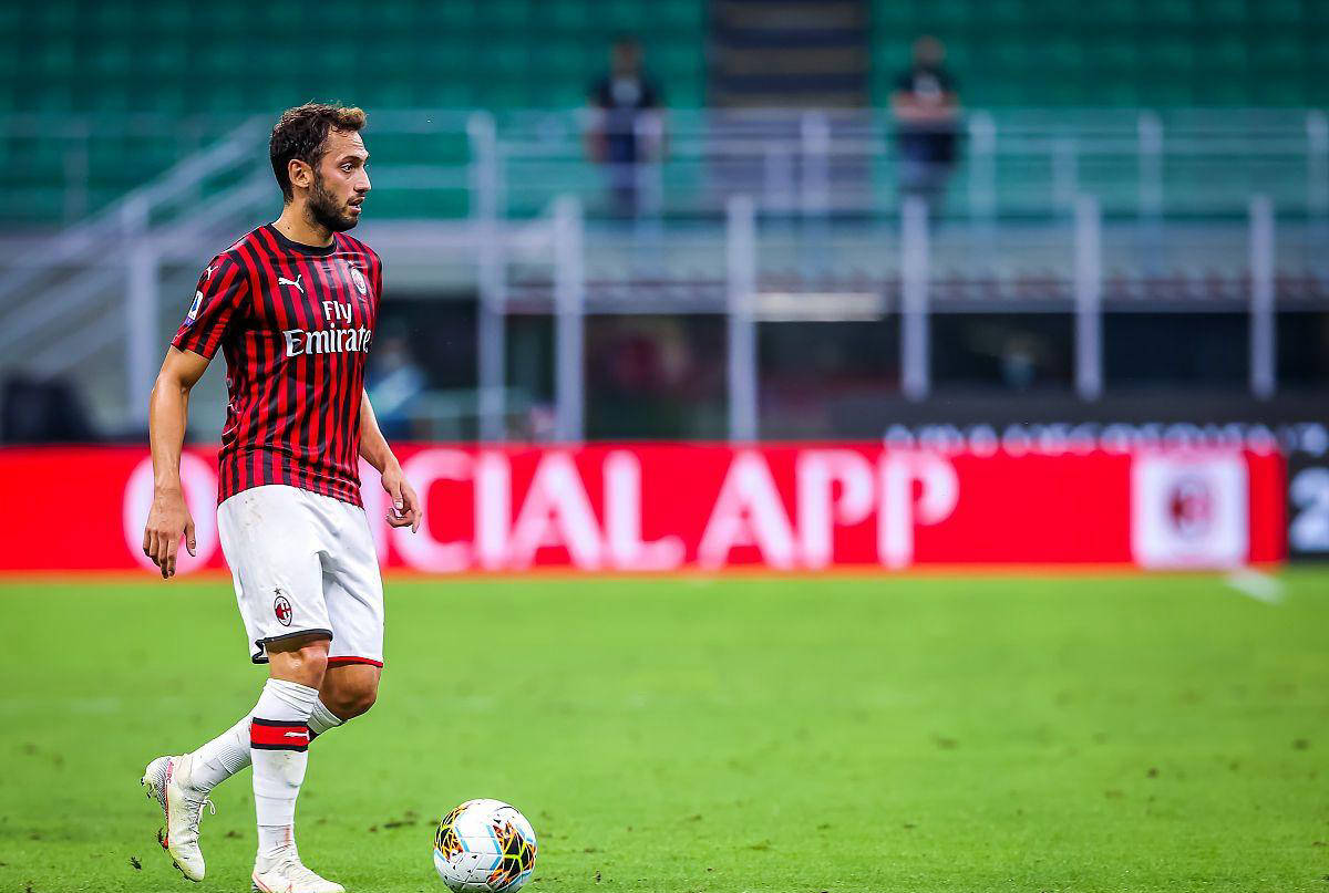 AC米兰主场失利，遭遇联赛连败