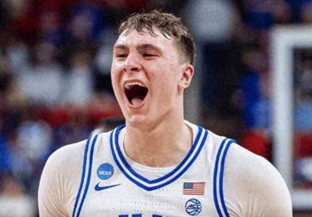 新秀球员惊艳表现，获得大家认可