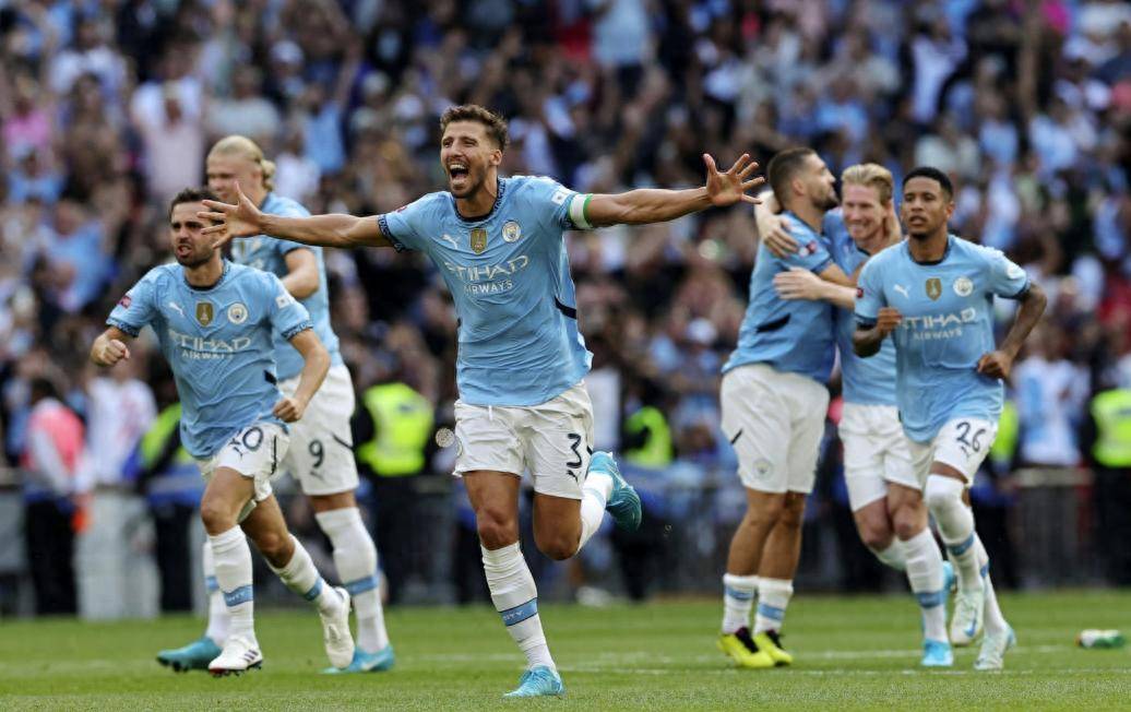 莱斯特城主场胜利，争夺前四席位的简单介绍