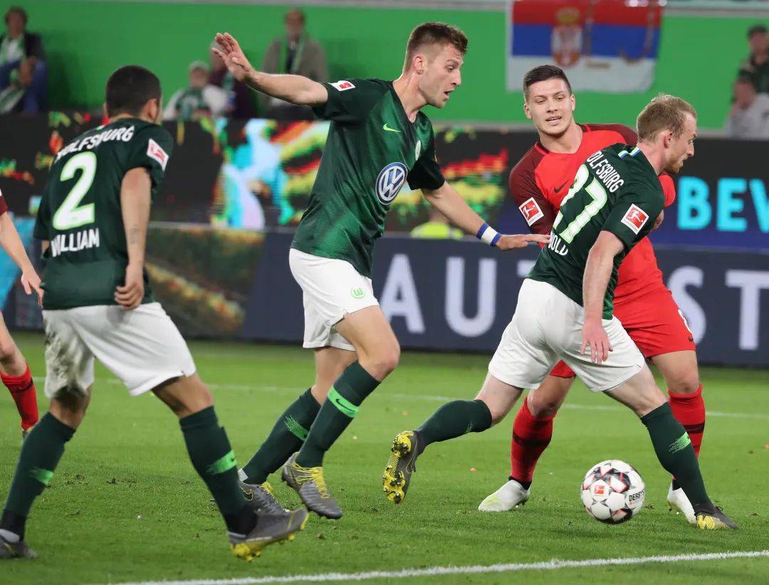 弗赖堡中场表现出色，帮助球队获胜