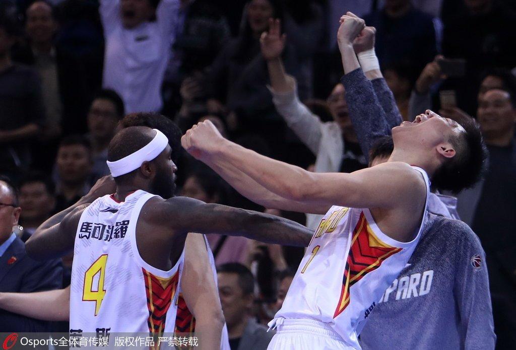 拉维奇奇扳平比分,蒙彼利埃主场战平里昂的简单介绍 拉维奇奇扳平比分,蒙彼利埃主场战平里昂的简单介绍