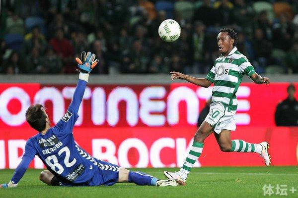 瑞恩主教练马丁斯赞扬球队青训体系 瑞恩主教练马丁斯赞扬球队青训体系